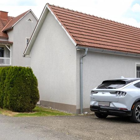 Flat Bull Appartement Mit Garten Sankt Lorenzen bei Knittelfeld Екстер'єр фото